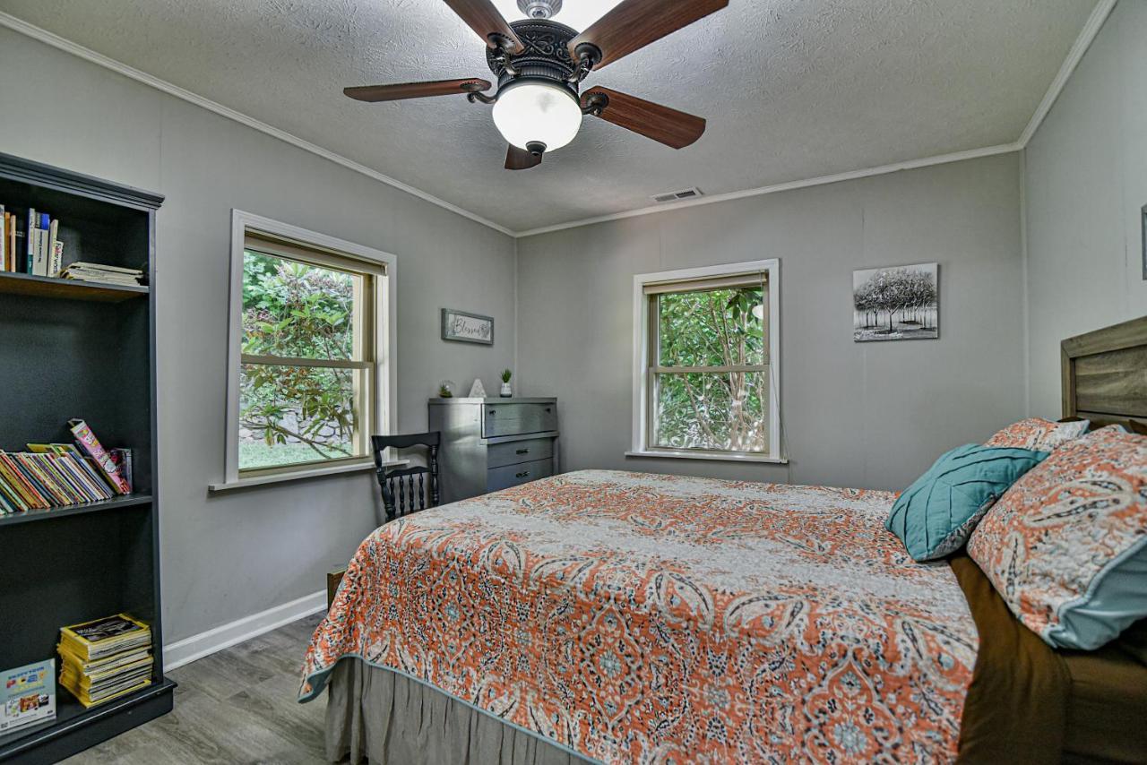 South Asheville Home With Hot Tub Just 11 Miles To Downtown Dış mekan fotoğraf
